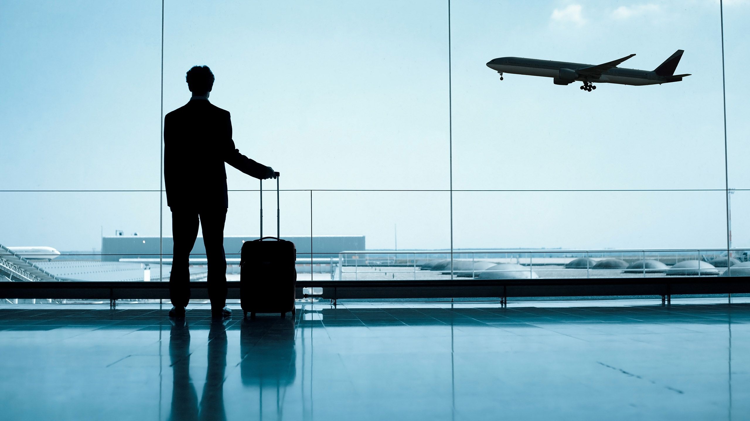 Swindon Executive Cars Airport Transfers